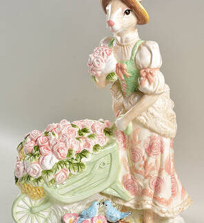 Fitz & Floyd Figurines & Centerpieces Vita's Garden Figurine